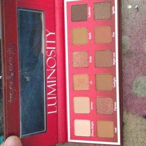 Trendbeauty eyeshadow palette